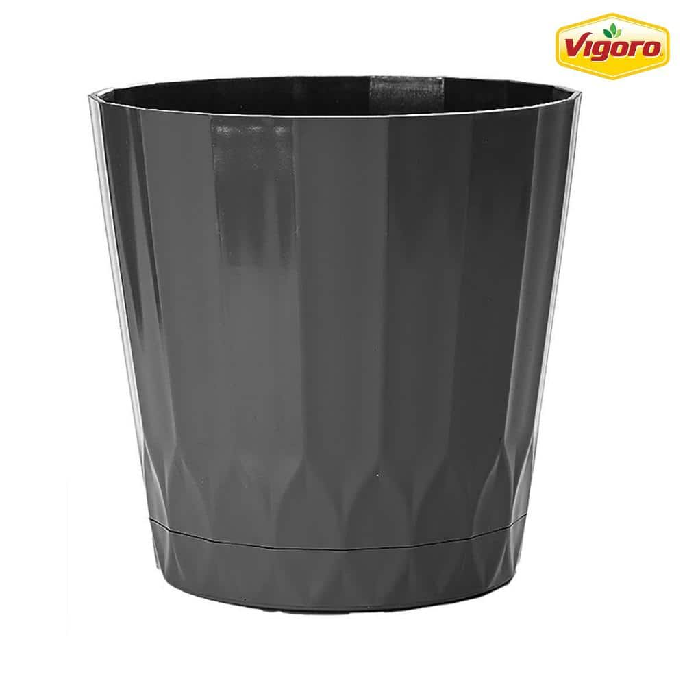 Vigoro 8.4 in. Concord Medium Black Recycled Plastic Planter (8.4 in. D x 8.3 in. H) with Attached Saucer DPX1722PDPXS17