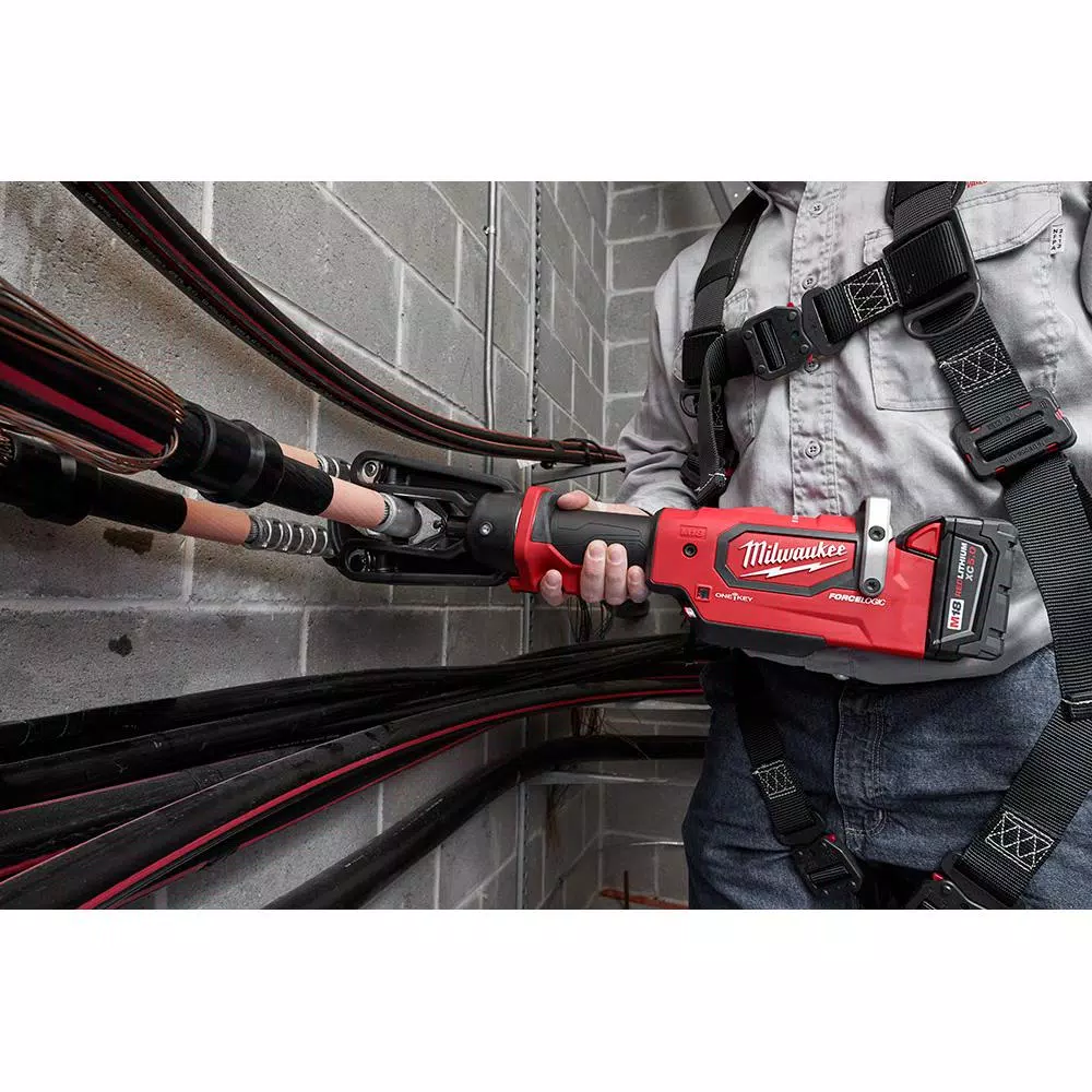 Milwaukee M18 18-Volt 15-Ton Lithium-Ion Cordless FORCE LOGIC Utility Crimper (Tool-Only) and#8211; XDC Depot