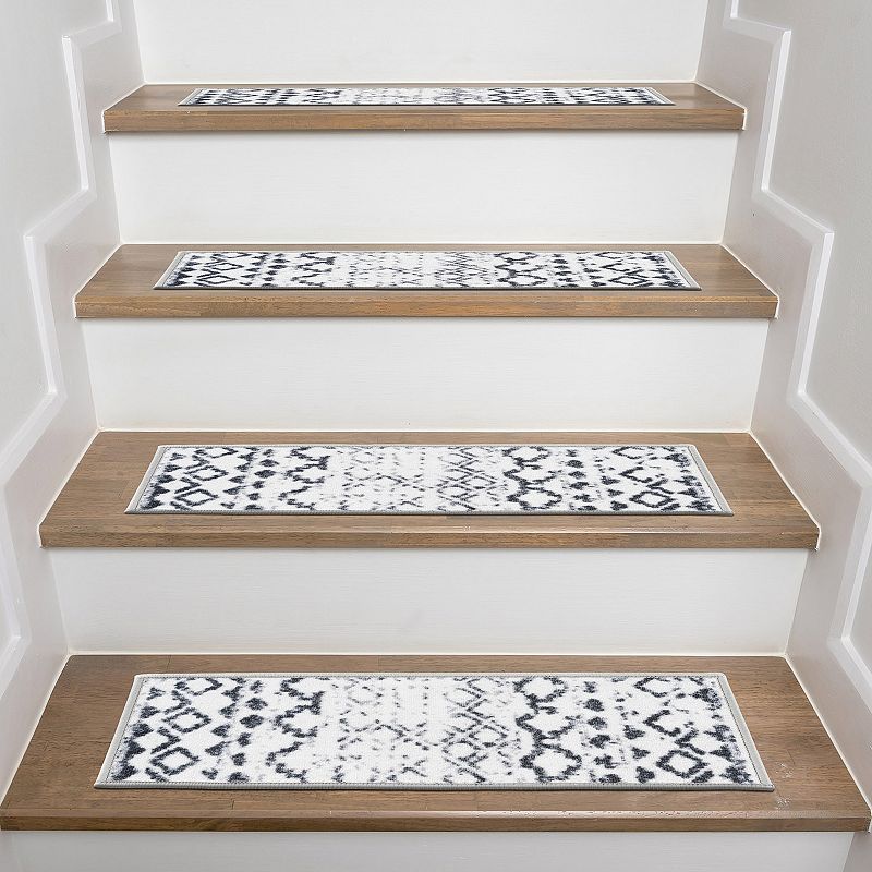 World Rug Gallery Geometric Stair Treads