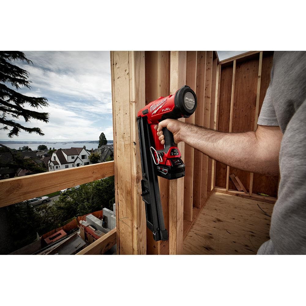 Milwaukee M18 FUEL 30 Degree Framing Nailer 2745-20 from Milwaukee