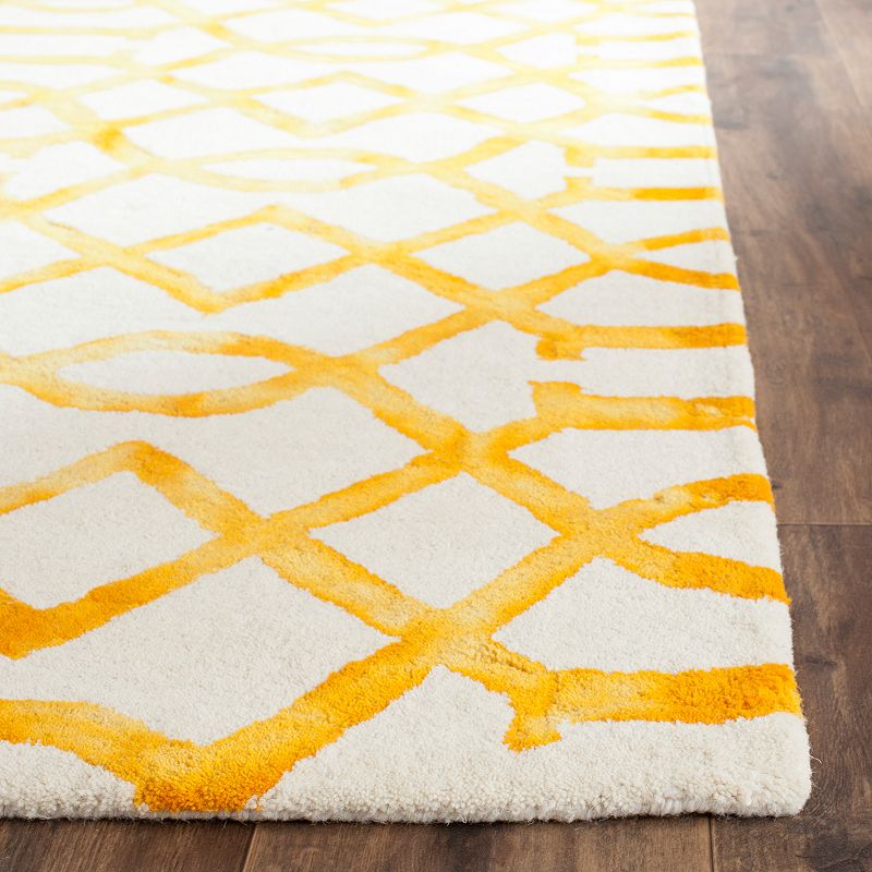 Safavieh Santana Geometric Dip-Dyed Wool Rug