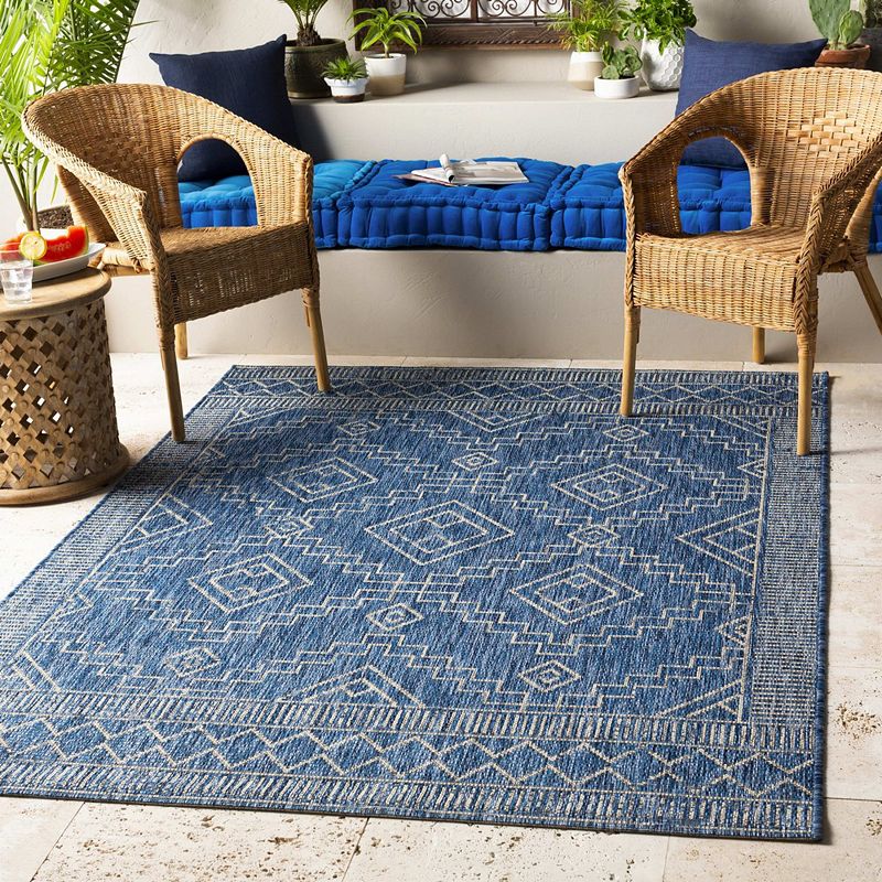 Midlaren Global Area Rug