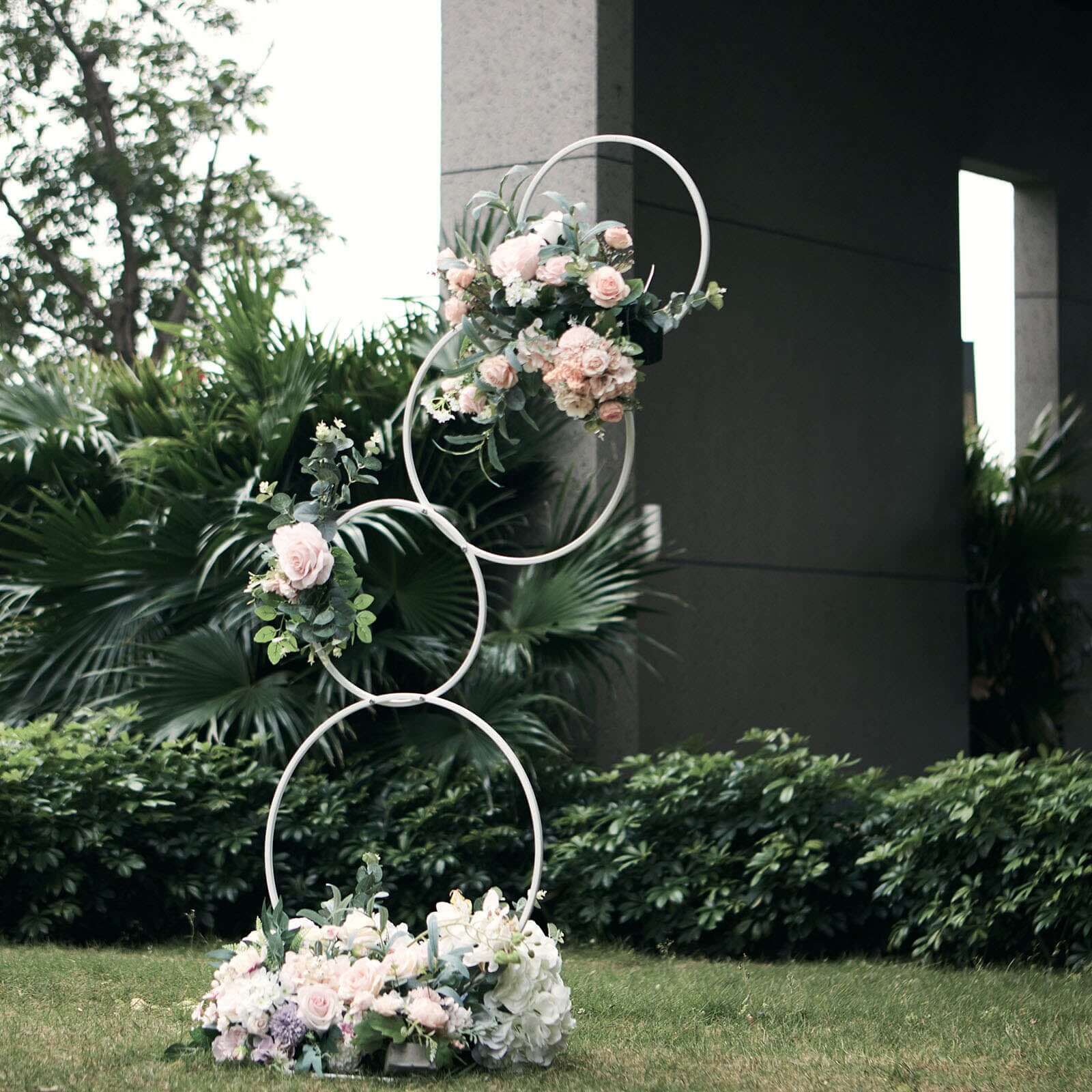 4-Tiered White Hoop Pillar Flower Stand, Metal Wedding Arch Table Centerpiece - Hoop Wreath 5ft