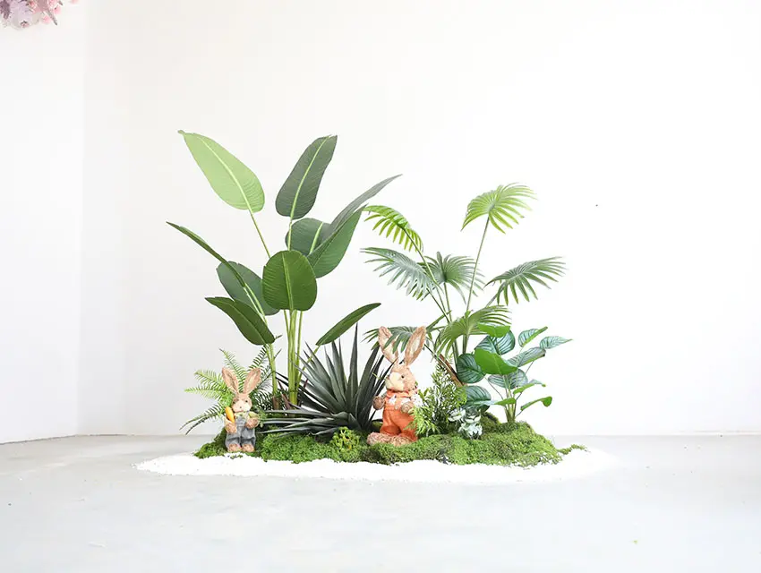 Traveler banana palm anchovy yucca apple leaf Persian fern PE ball white silk turf dark green straw rabbit artificial landscape