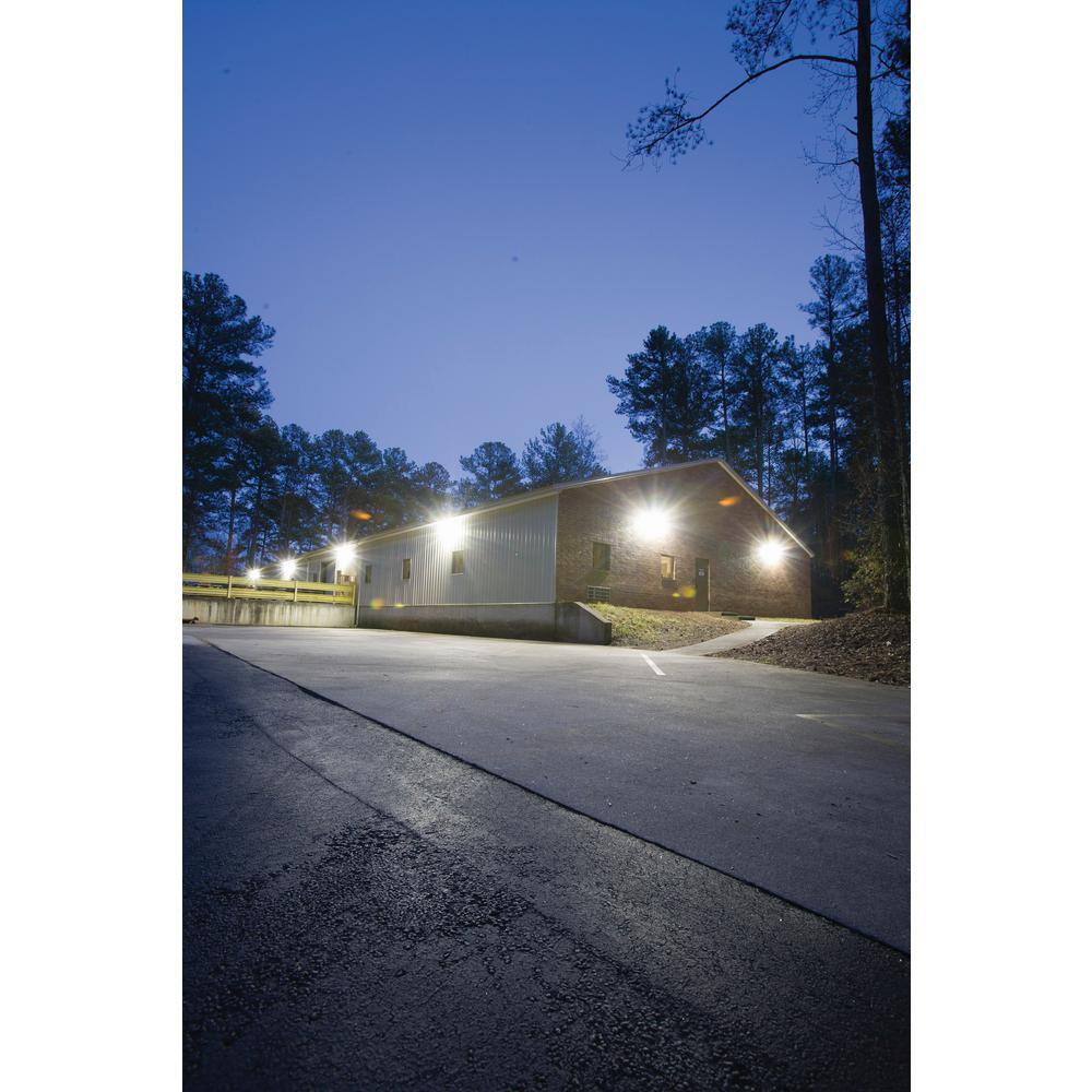 Lithonia Lighting Contractor Select TWR 250-Watt Equivalent 6200 Adjustable Lumens Dark Bronze Wall Pack Light 4000K TWR1 LED ALO 40K MVOLT DDBTXD