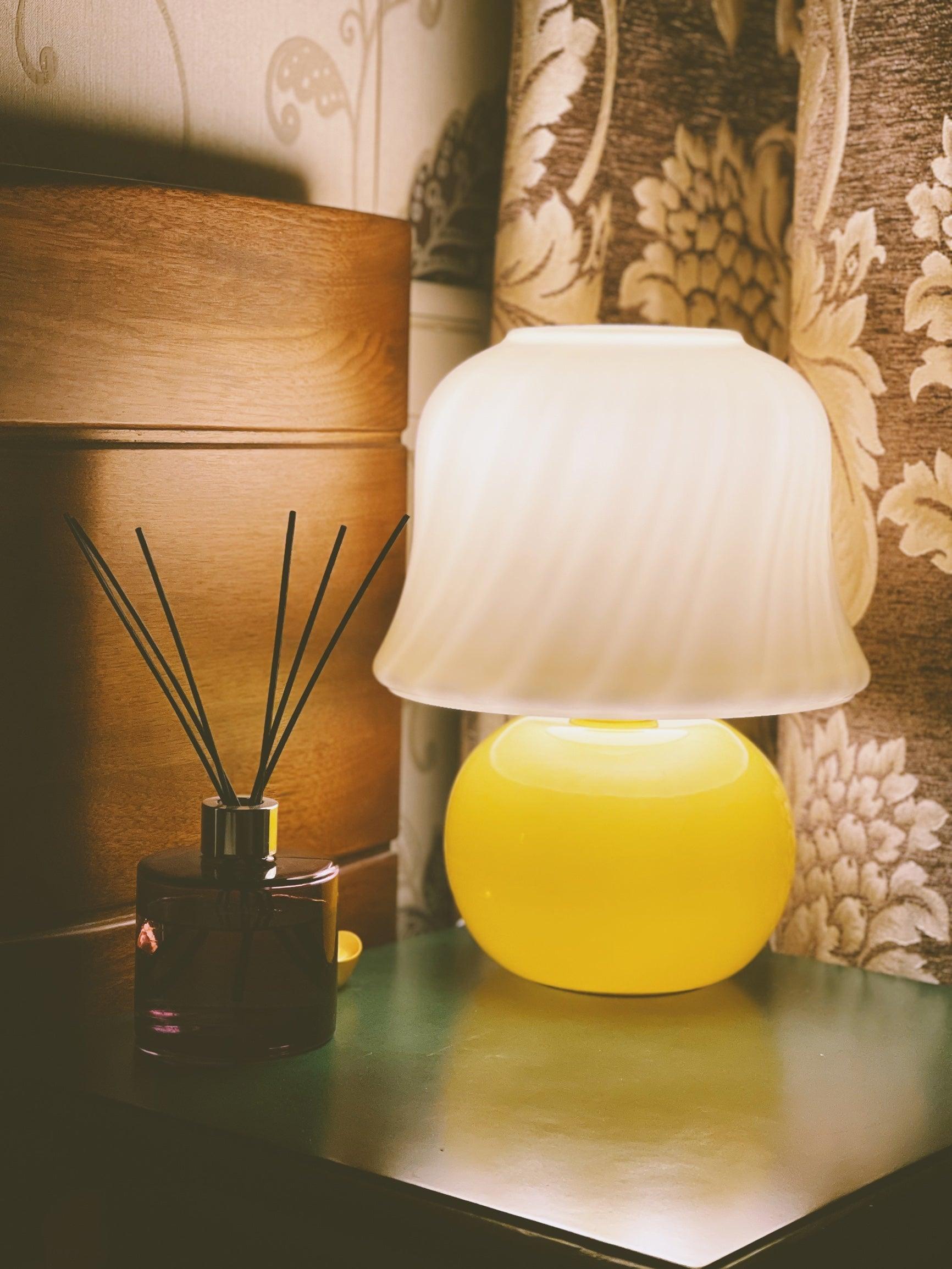 Creamy Mushroom Table Lamp