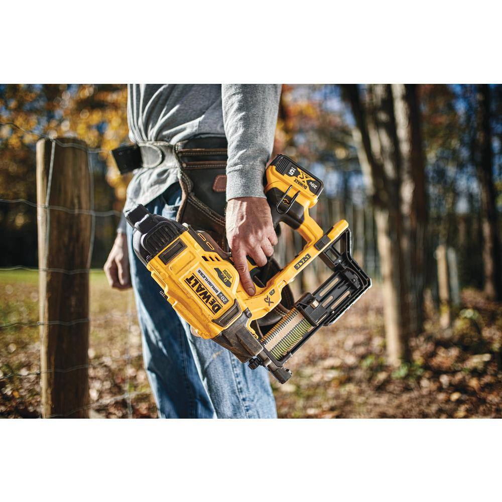 DEWALT DCFS950B 20V MAX 9-Gauge Cordless Fencing Stapler (Tool Only)