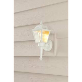 PRIVATE BRAND UNBRANDED 1-Light White Outdoor Wall Light Fixture with Clear Glass HW 5004