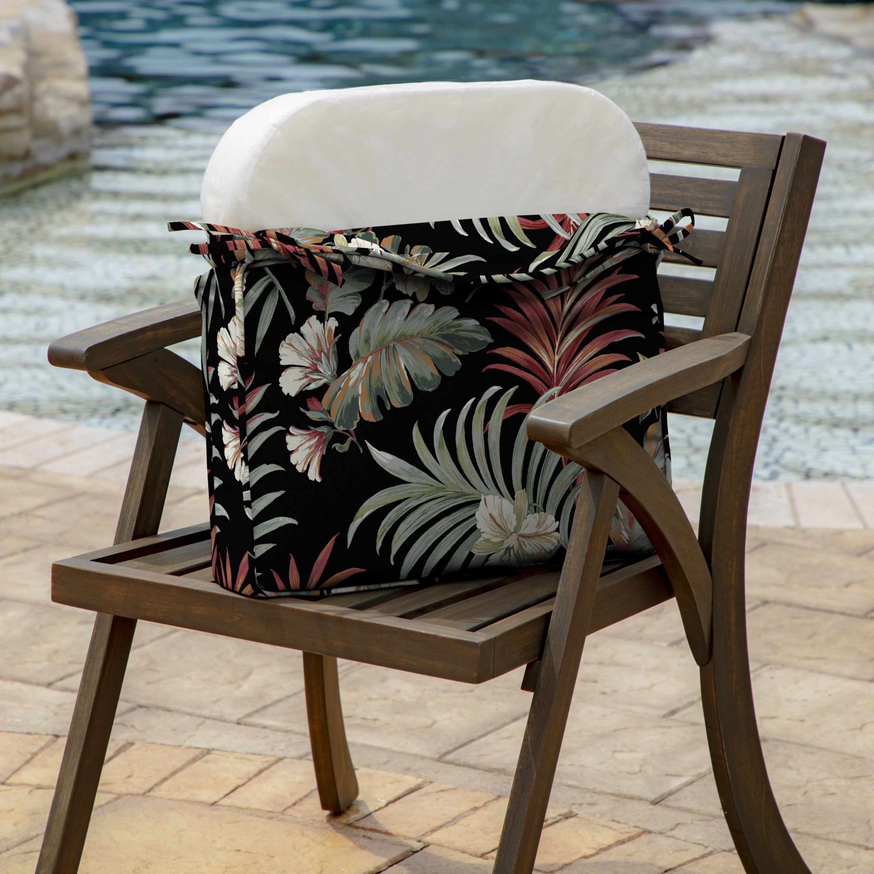 Arden Selections ProFoam Essentials Outdoor Seat Cushion 19 x 20， Simone Black Tropical