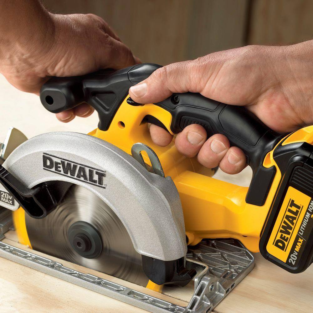 DW 20V MAX Cordless 6-12 in. Circular Saw with (1) 20V 5.0Ah Battery and Charger DCS391P1