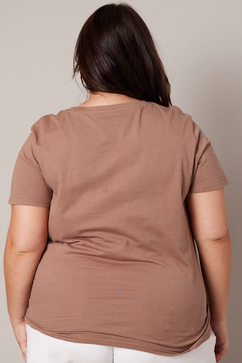 Brown Graphic T-shirt Short Sleeve Crew Neck