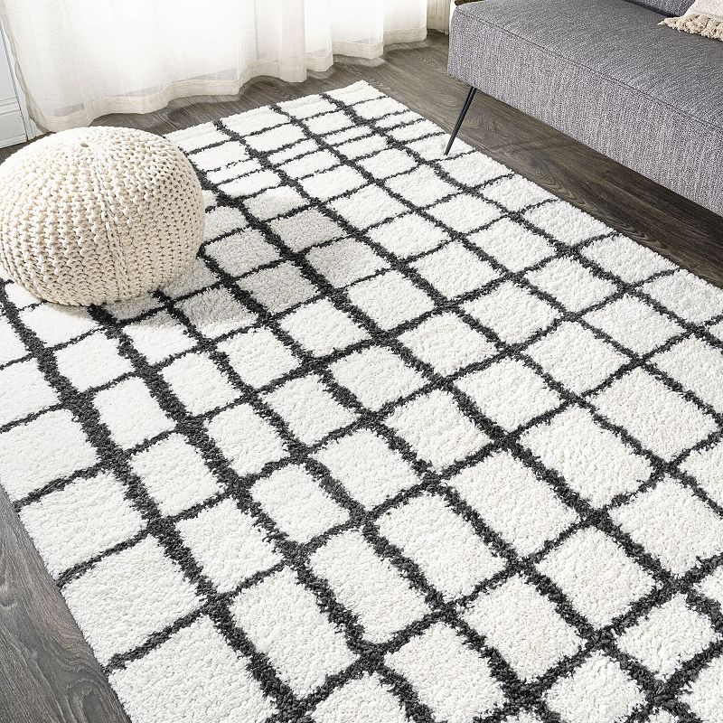 JONATHAN Y Arenal Geometric Grid Shag Rug