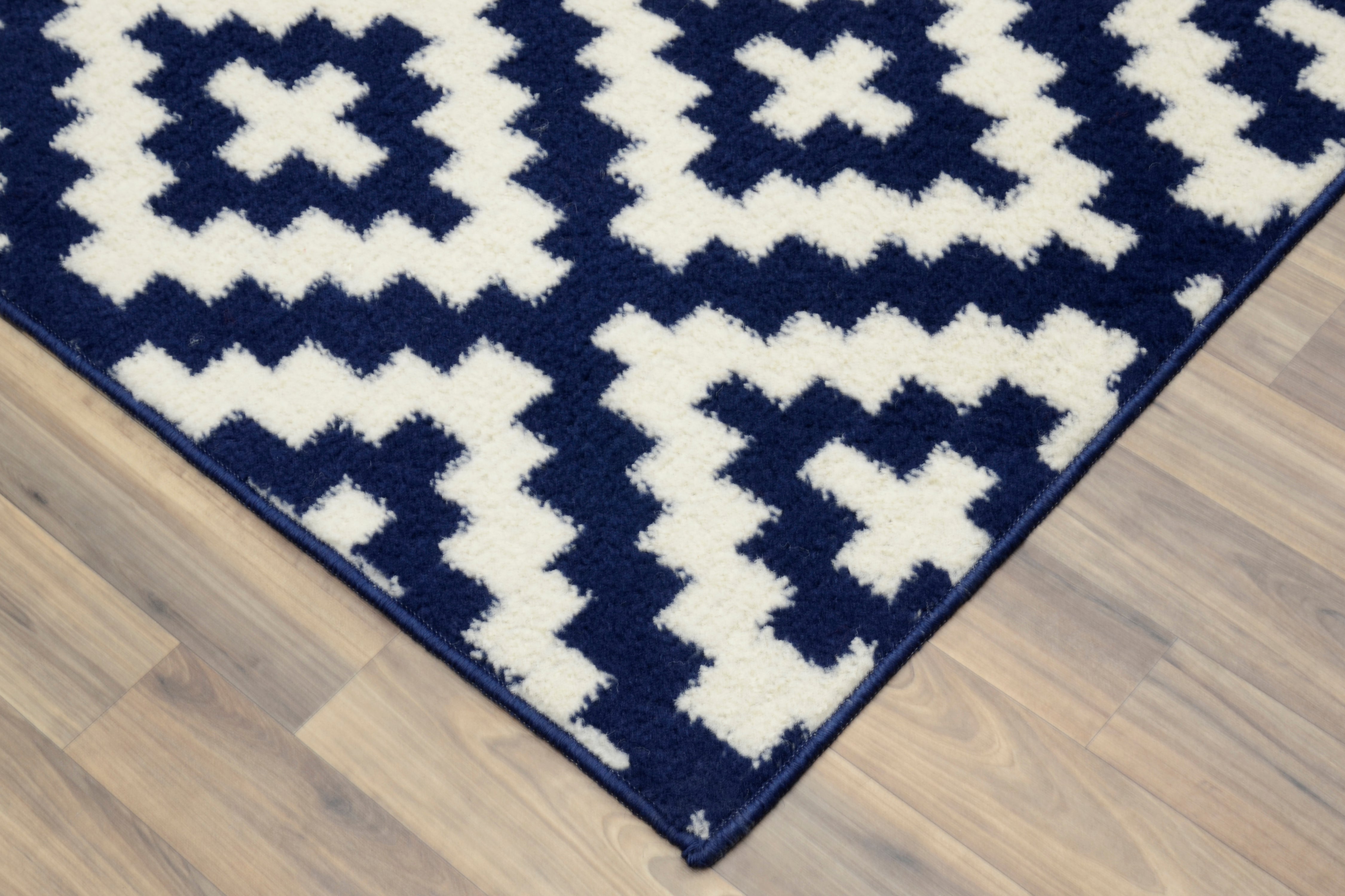 Garland Rug Southwest 5 ft. x 7 ft. Area Rug Indigo/Ivory