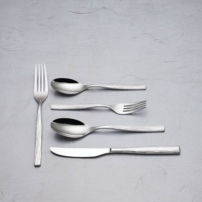 Oneida Ensley 20-pc. Flatware Set