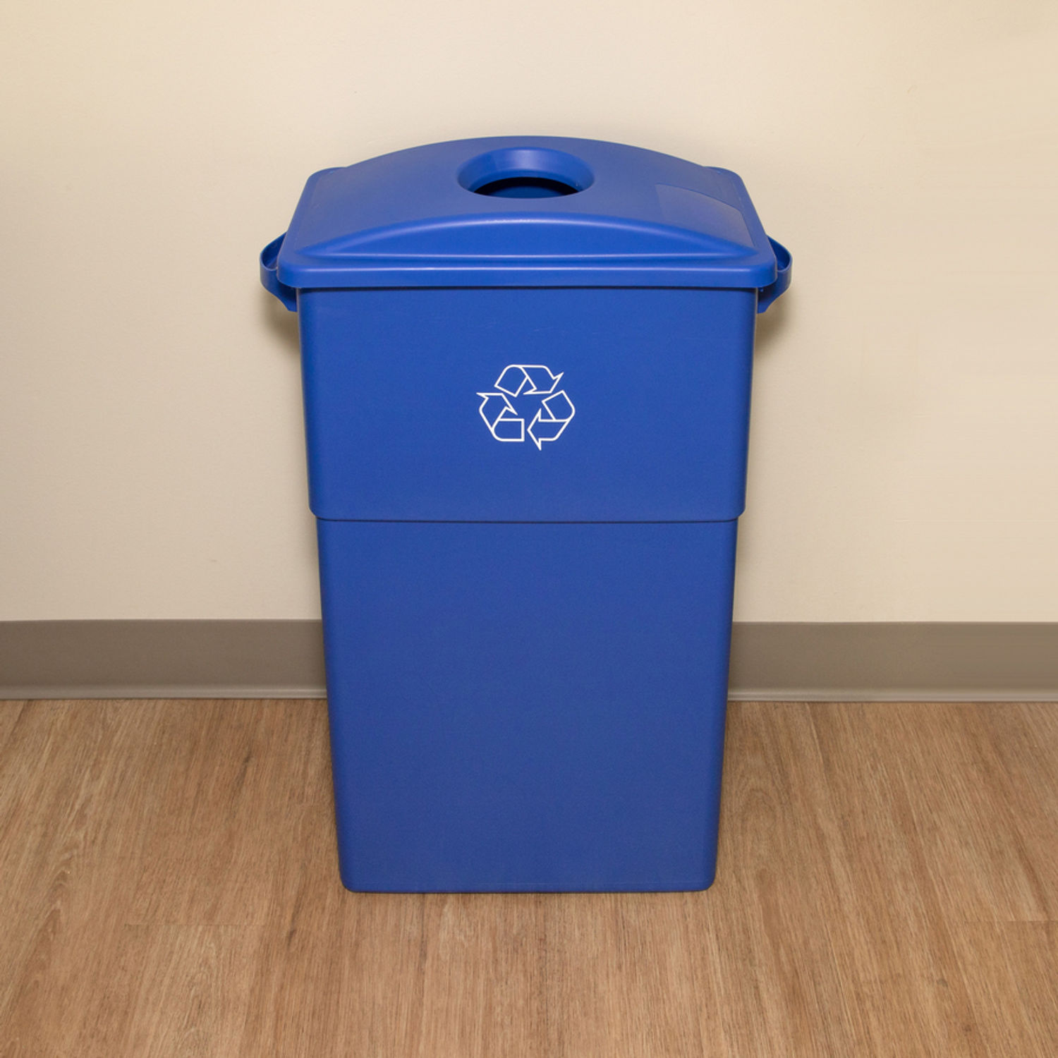 23-Gal Recycling Bin Round Cutout Lid by Genuine Joe GJO98219