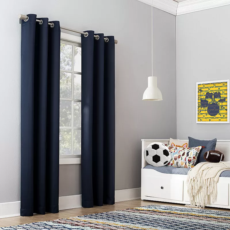 Sun Zero Blackout 1-Panel Riley Kids Curtain