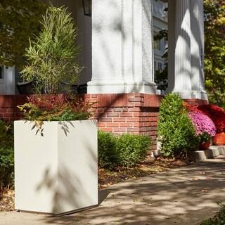 PolyStone Planters Cozumel Column 23 in. x 30 in. Black Composite Planter 5004