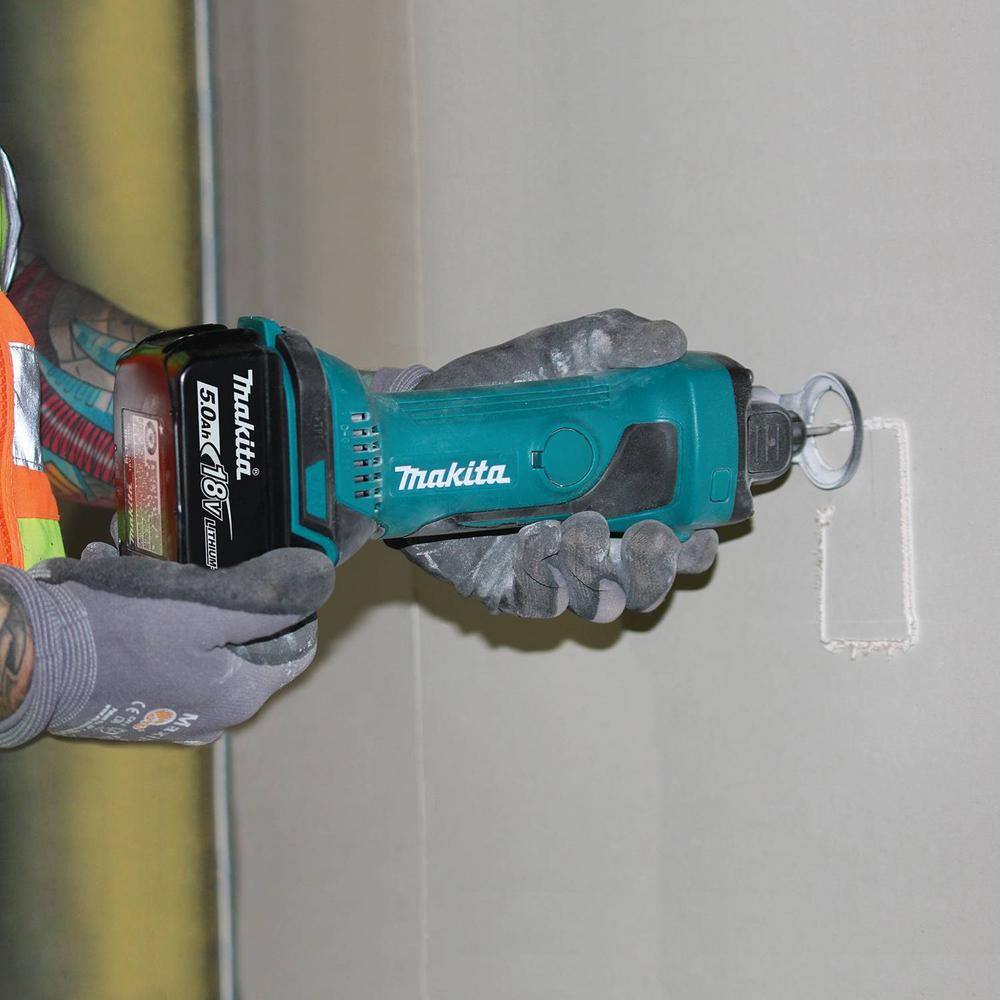 Makita 18V LXT Lithium-ion Cordless 2-Piece Combo Kit (Brushless Drywall ScrewdriverCut-Out Tool) 5.0Ah XT255T