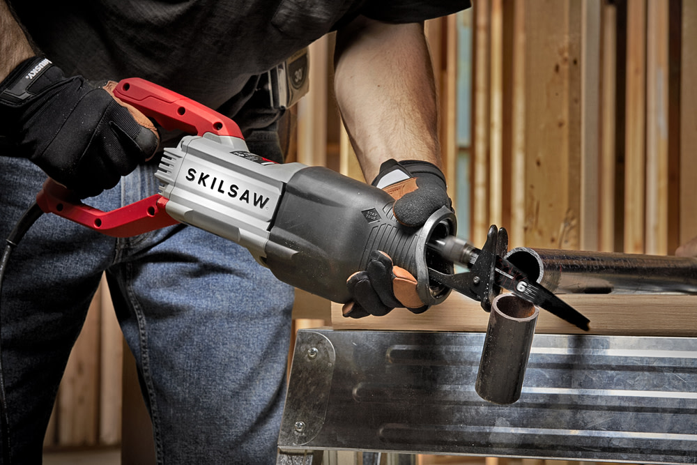 13 AMP Reciprocating Saw with Buzzkill? Technology ;