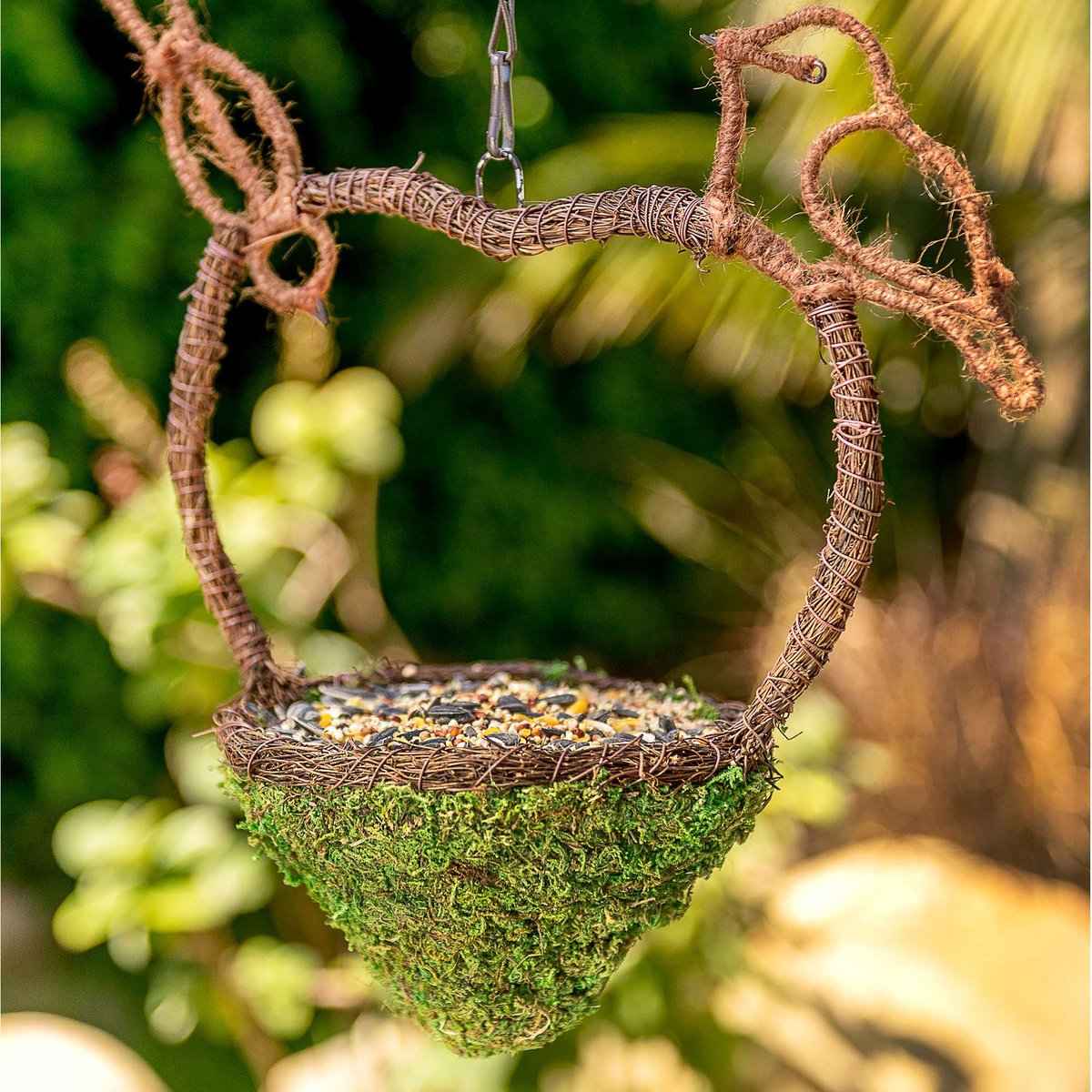 Galapagos Woven Bird Feeder， Sparrow， Fresh Green