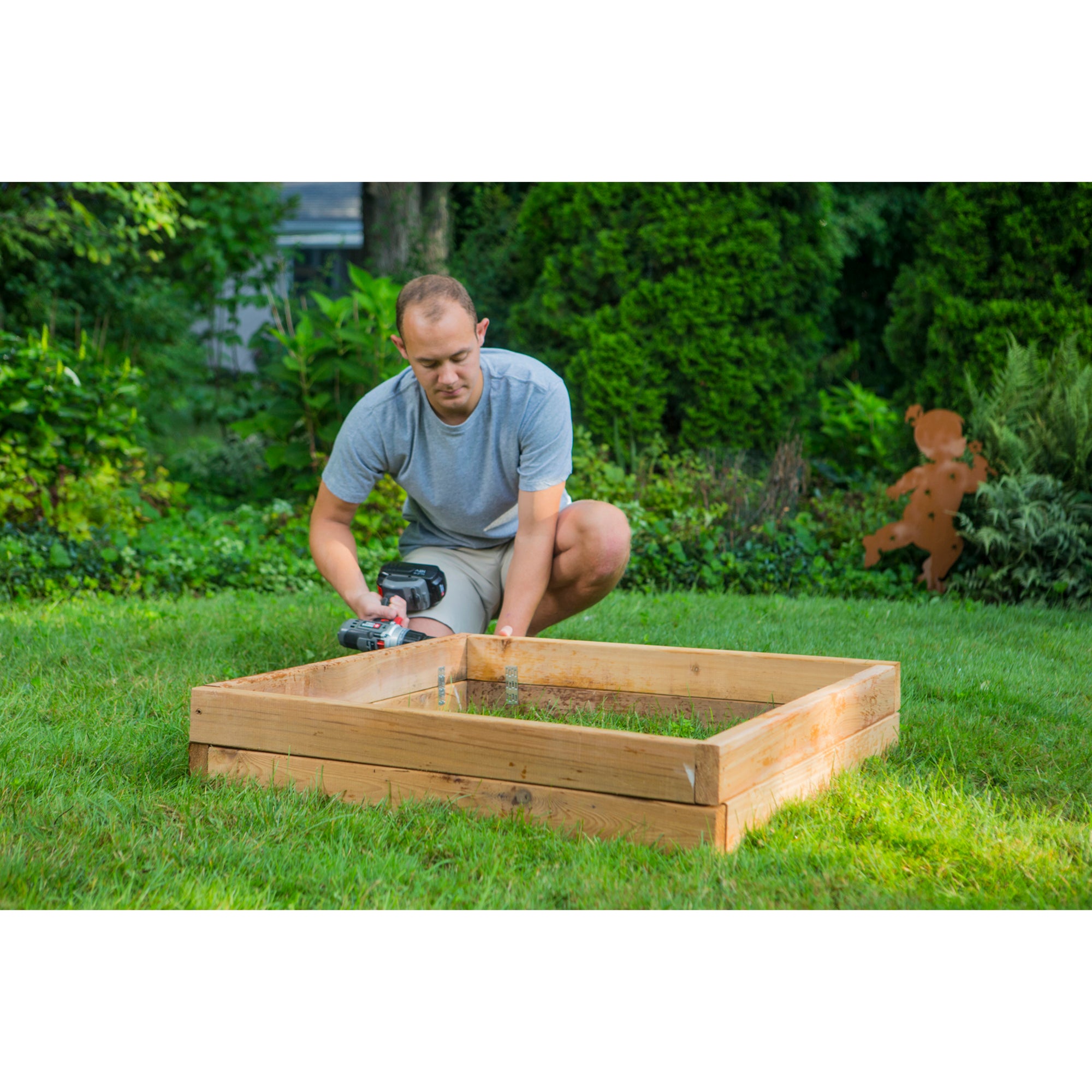 Outdoor Essentials Homestead 3 ft. x 3 ft. Natural Cedar Raised Garden Bed