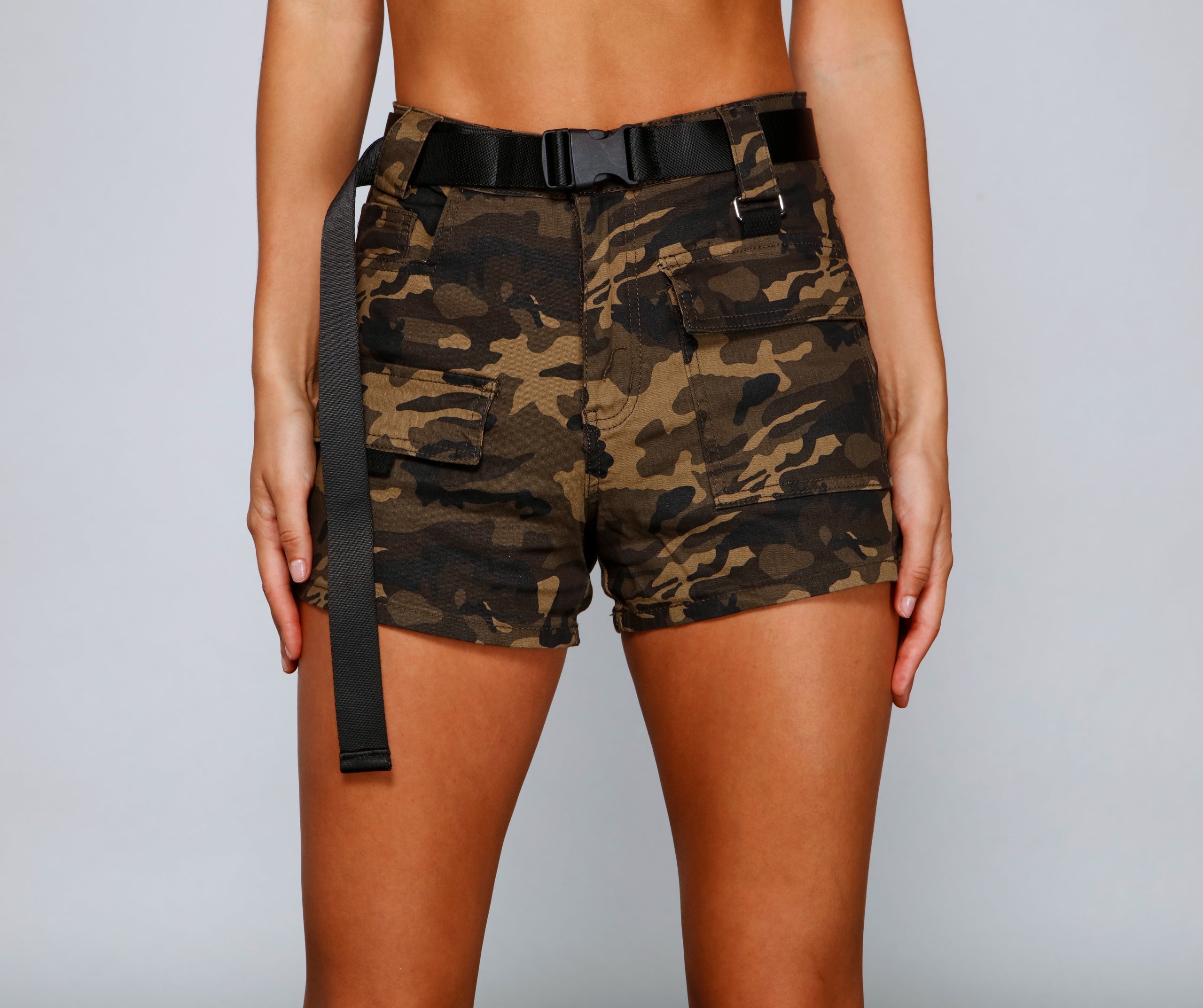 Bold And Belted Cargo Twill Shorts