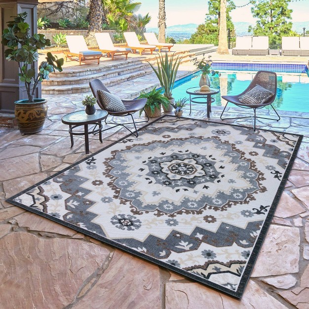 Fosel Arasi Outdoor Rug Avenue33