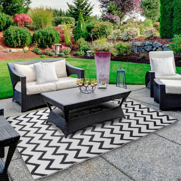 Northlight 4 x27 X 6 x27 Black And White Chevron Rectangular Outdoor Area Rug