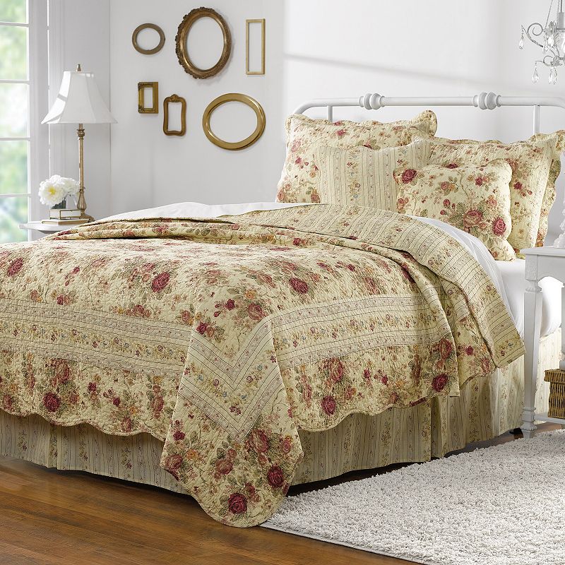 Antique Rose Quilt and Sham Set