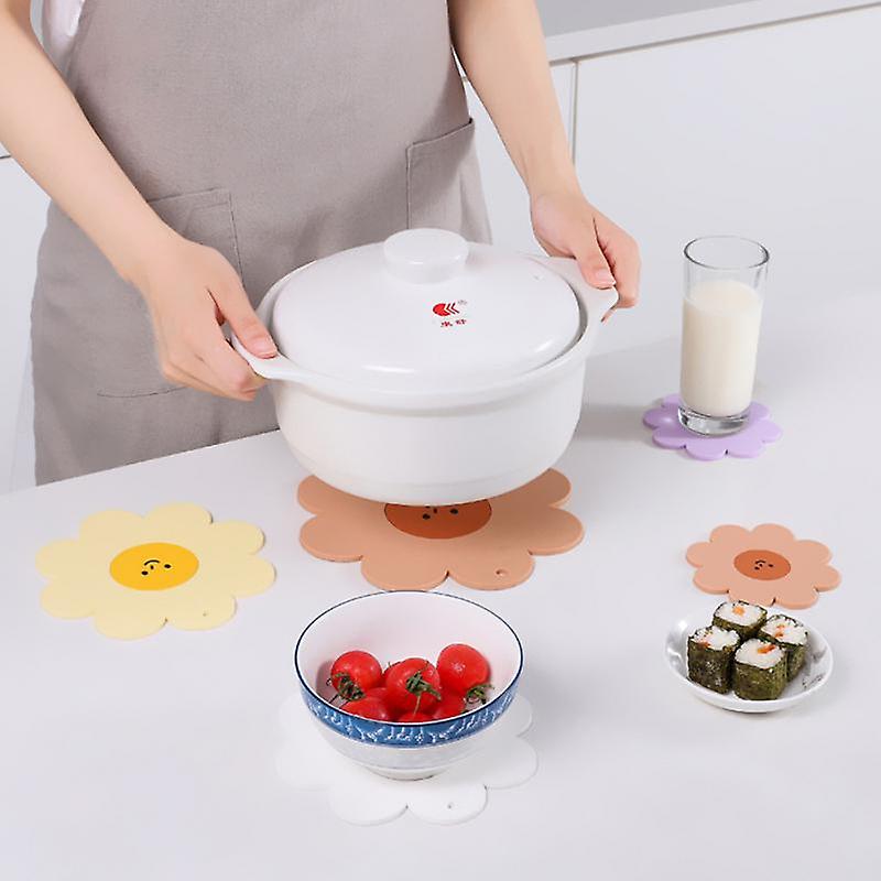 Cute Soft Pvc Dining Table Mat Sunflower Flower Waterproof Drink Cup Coasters Heat Insulation Non-slip Pot Holder Kitchen Decor