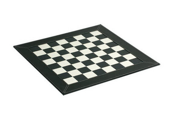 CHH 1023 Black and White Chess Board