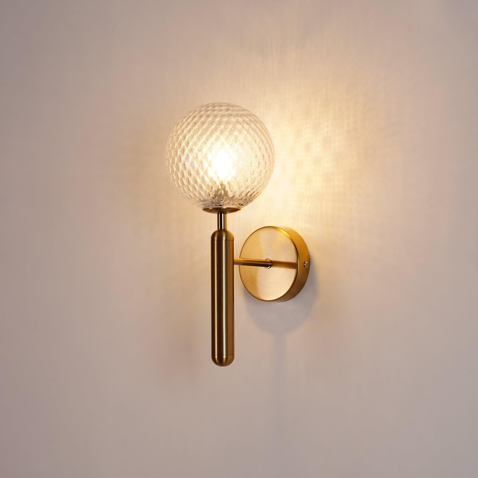 Nordica Wall Lamp