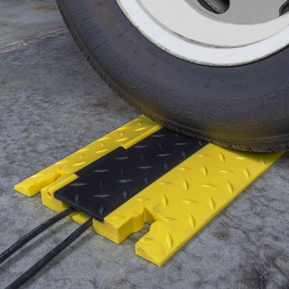 Guardian 1-Channel Polyurethane Cable Protector Ramp for .75 in. Dia Cables CP-1P-16