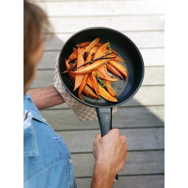 ZWILLING Madura Plus Forged Aluminum Nonstick Fry Pan