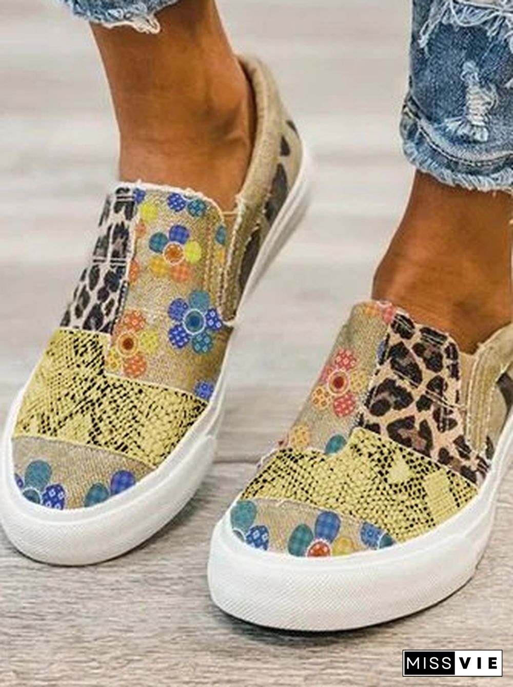 Women Casual Printing Closed Toe Sneakers Shoes