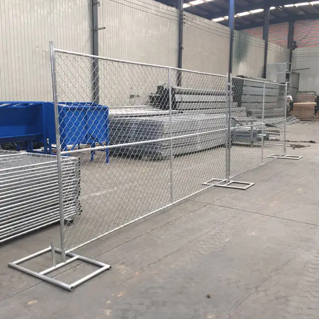 Supplies high quality 12' x 6' chain link temp construction fence panels