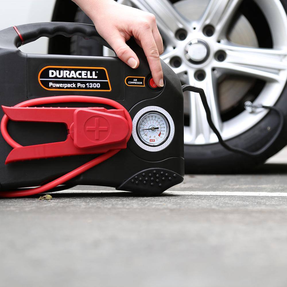 Duracell PowerPack Pro 600-Watt Jump Starter Inverter and Air Compressor DR1300PWR