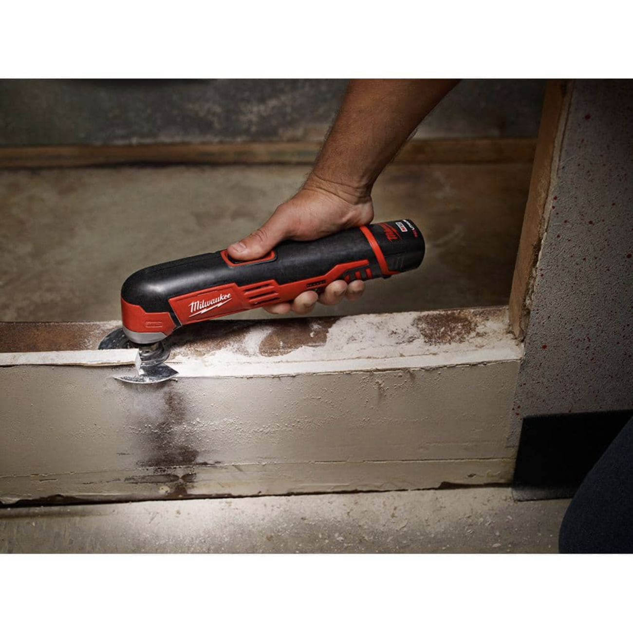 Milwaukee M12 12V Lithium-Ion Cordless Oscillating Multi-Tool (Tool-Only)