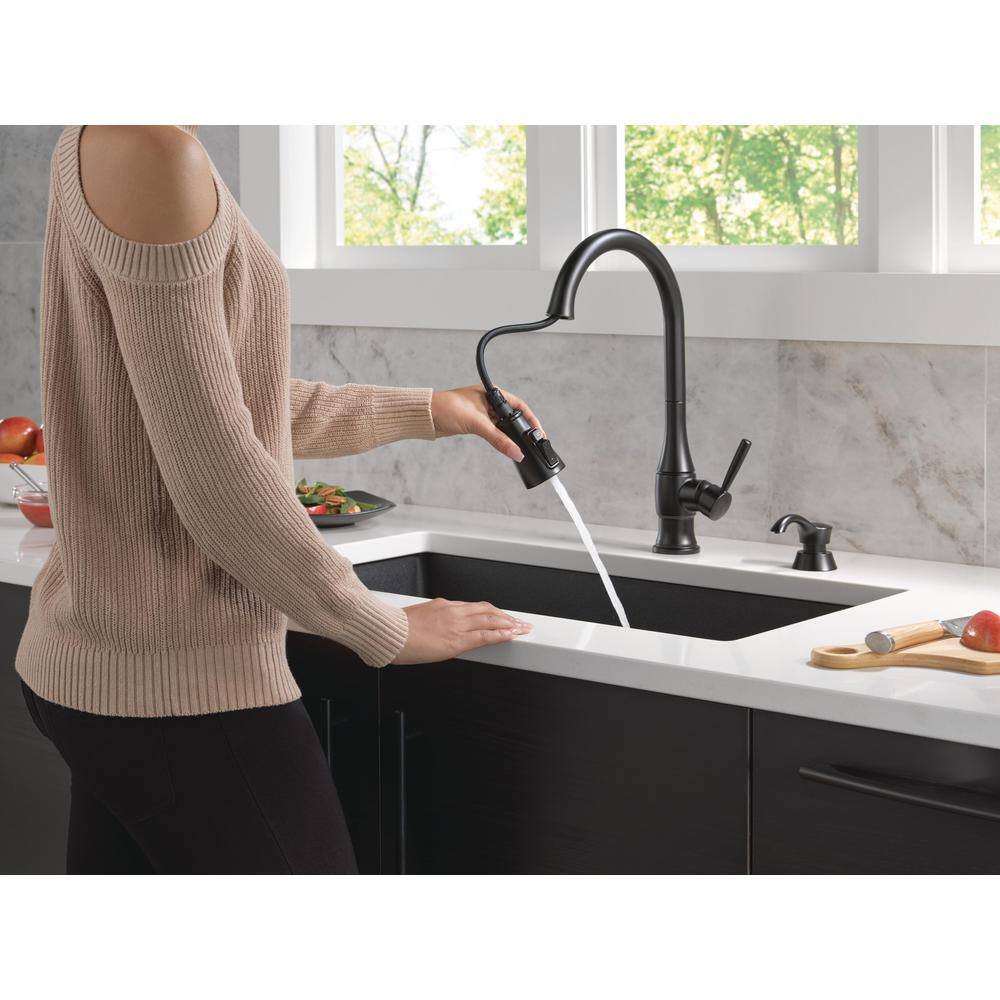 Delta Hazelwood Single-Handle Pull Down Sprayer Kitchen Faucet with ShieldSpray Technology in Matte Black 19831Z-BLSD-DST