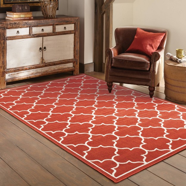 Marlowe Lattice Patio Rug Red ivory