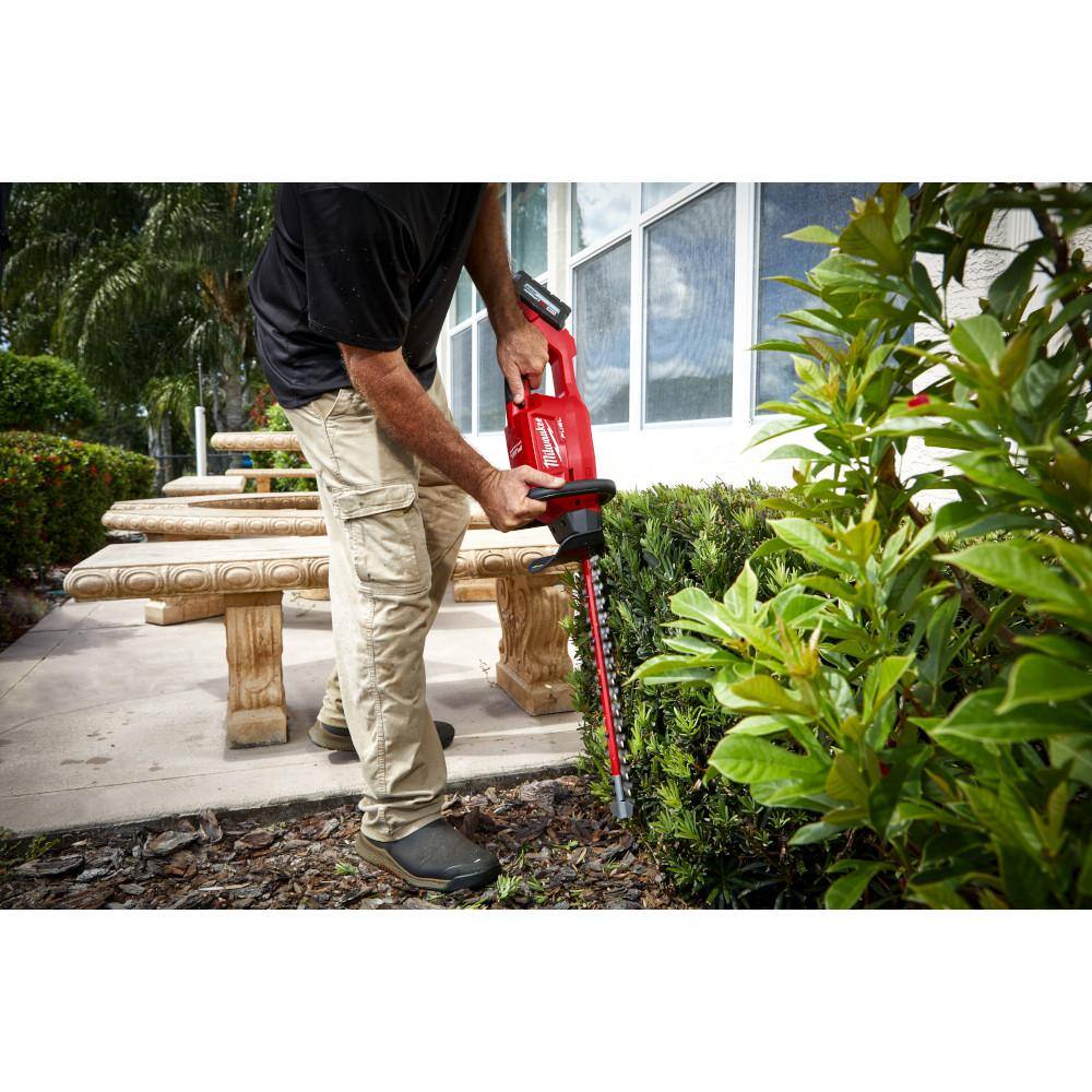 MW M18 FUEL 18 in. 18V Lithium-Ion Cordless Brushless Hedge Trimmer with Blower Combo (2-Tool) 3001-20-2724-20