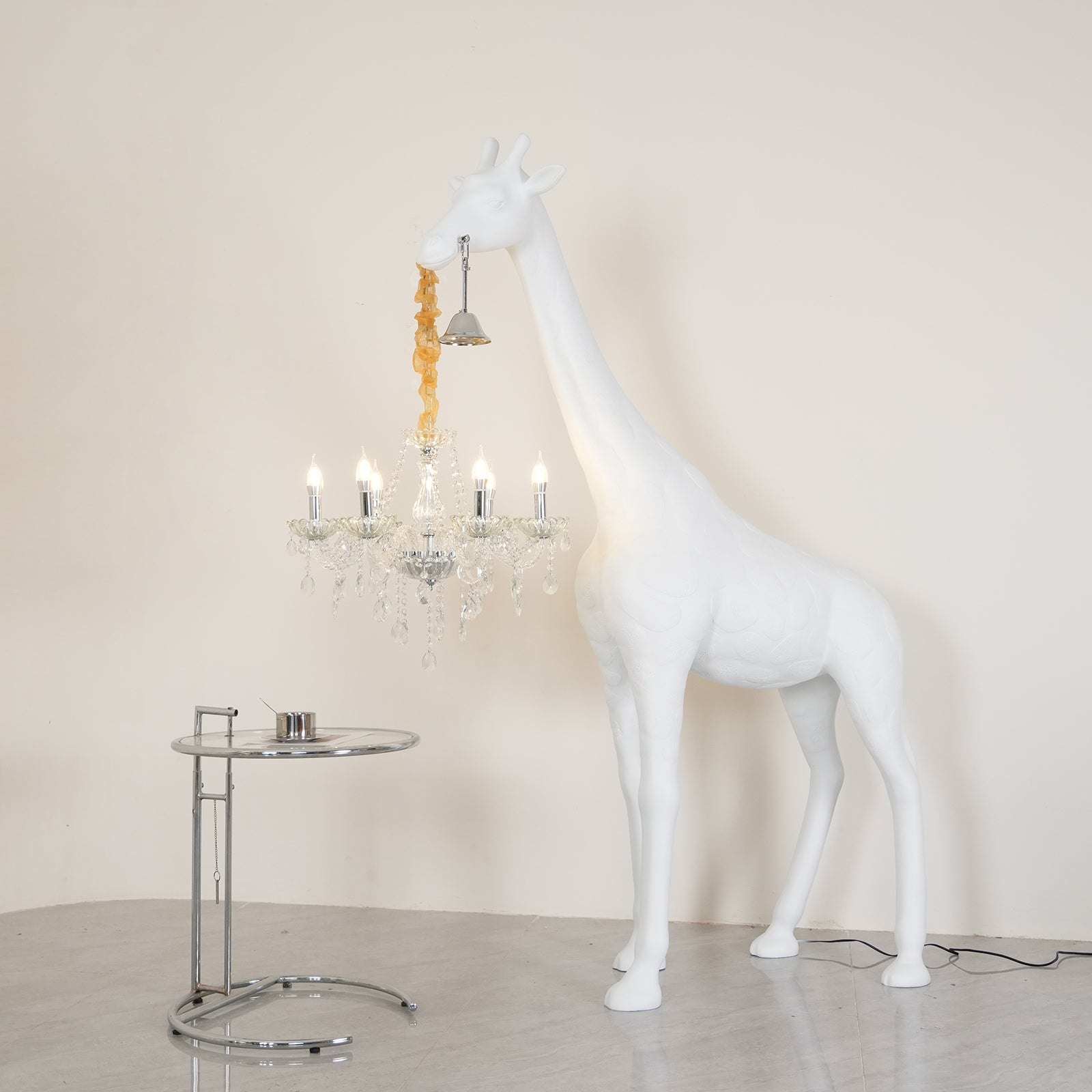 Giraffe Sculpture Floor Lamp