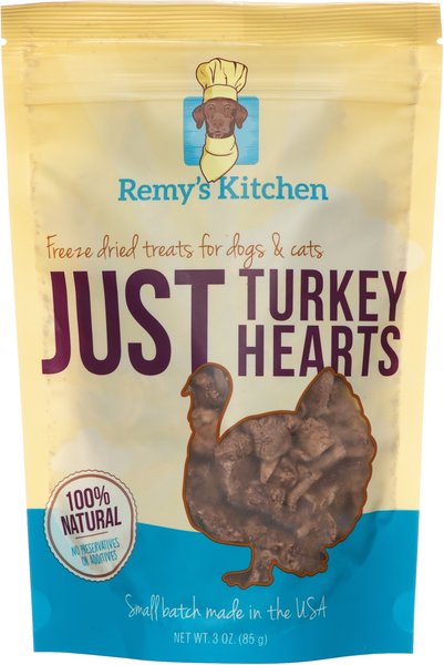 Remy's Kitchen Just Turkey Hearts Freeze-Dried Dog and Cat Treats， 3-oz bag