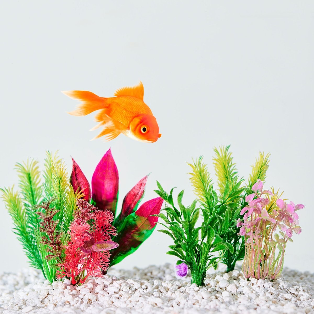 Frisco Colorful Plastic Aquarium Plant Set