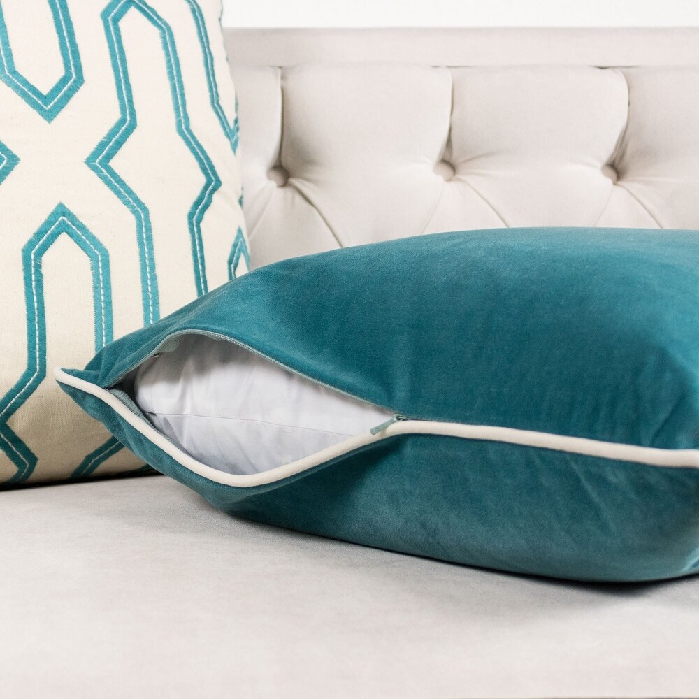 Skylar Turquoise Velvet 20\