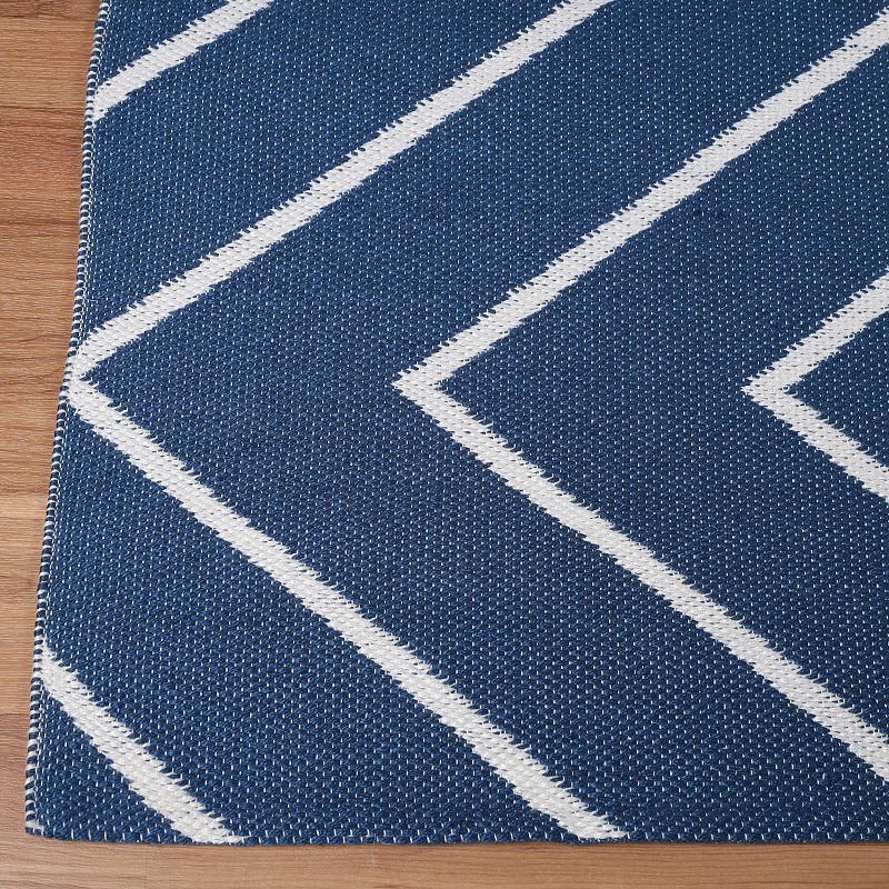 SUPERIOR Zig-Zag Reversible Indoor Outdoor Area Rug