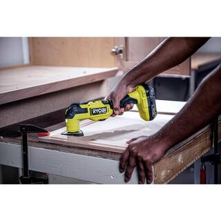 RYOBI ONE+ HP 18V Brushless Cordless Multi-Tool (Tool Only) with 4-Piece Wood and Metal Oscillating Multi-Tool Blade Set PBLMT50B-A24402