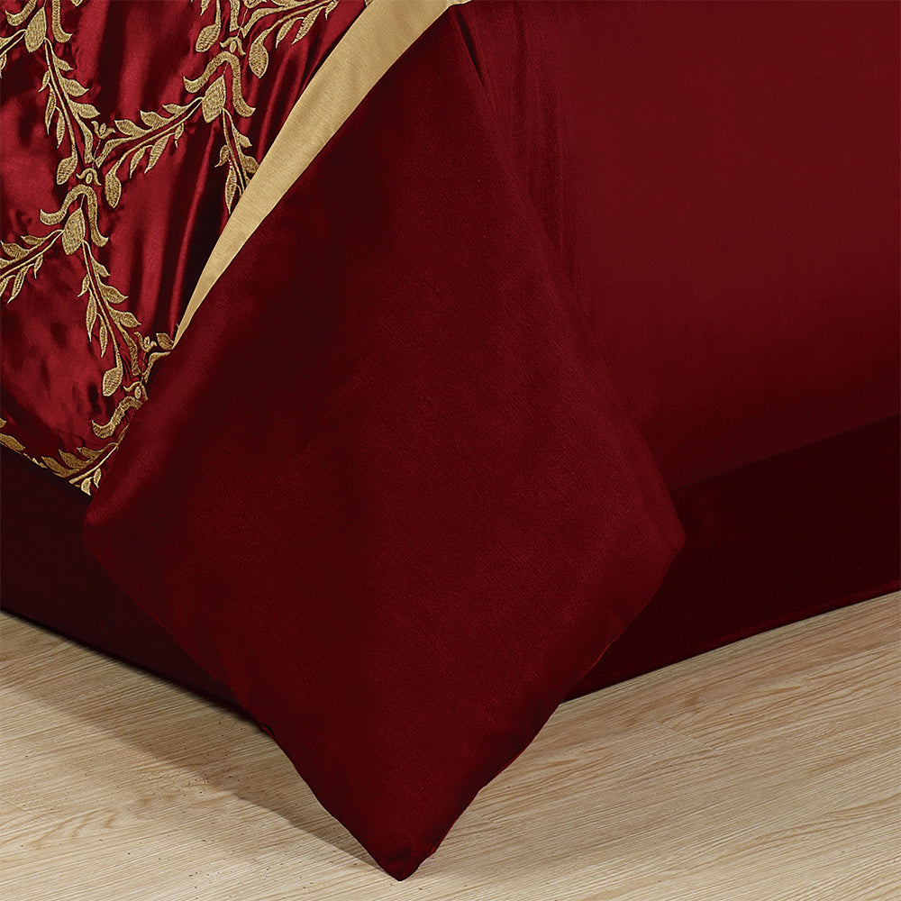 7 Piece Taffeta Fabric Embroideried Bed In A Bag  Comforter Set-Claremont