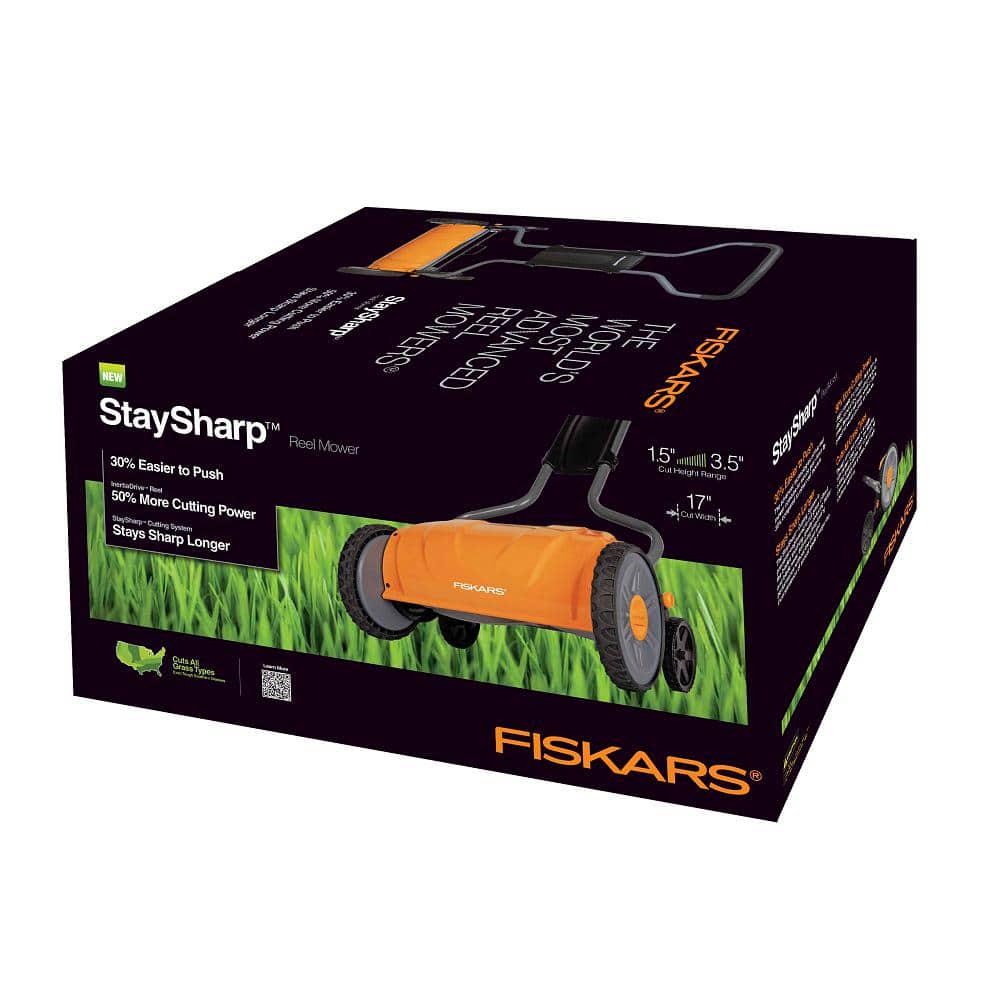 Fiskars StaySharp 17 in Manual Push Walk Behind NonElectric Reel Mower