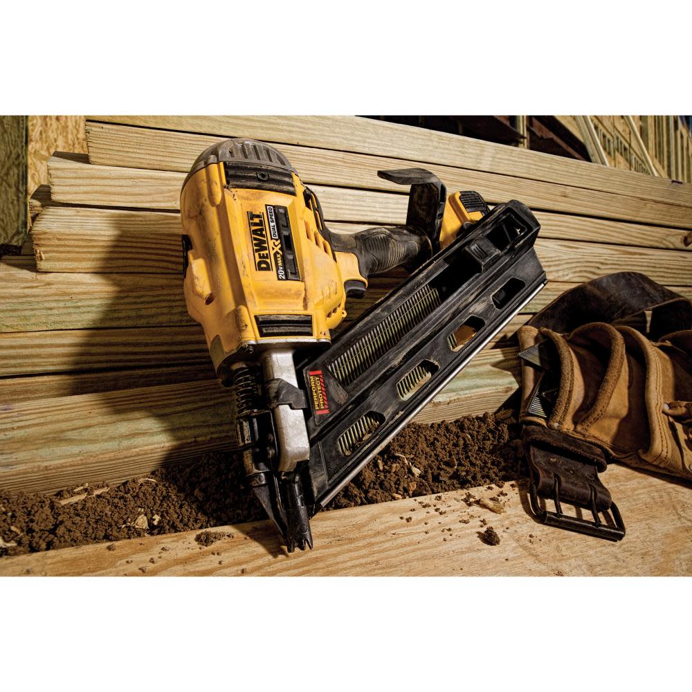 DCN692M1 ; 20V MAX* XR Lithium Ion Brushless Dual Speed Framing Nailer (DCN692M1) ;